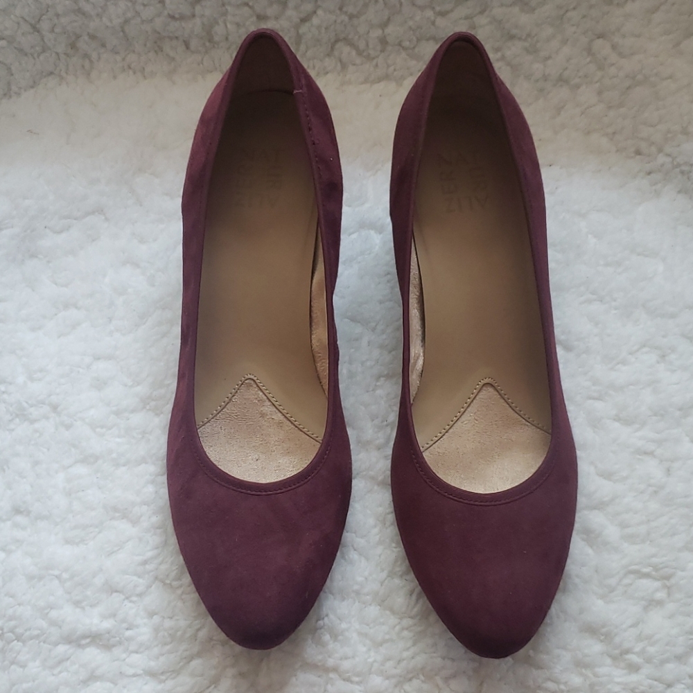Naturalizer - size 11 suede pump in wine color